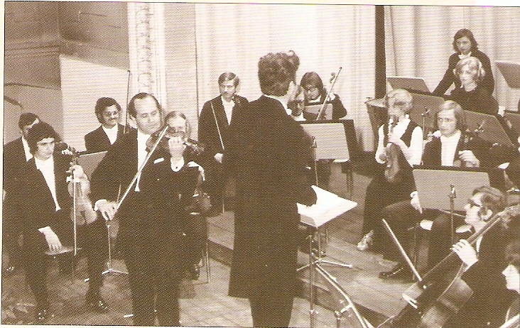 ŠKO s I. Oistrachom 1977.jpg