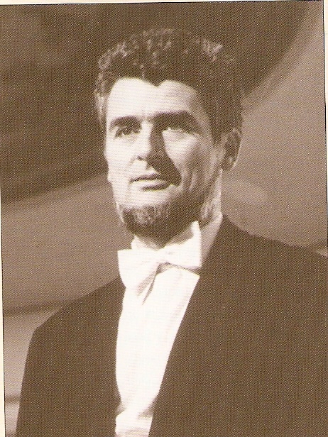 Eduard Fischer, zakladajúci šéfdirigent ŠKO.jpg