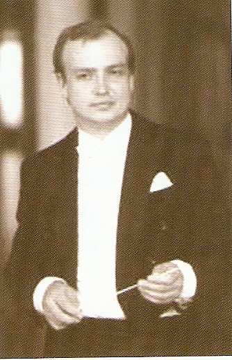 Leoš Svárovský, šéfdirigent ŠKO 1995-2000.jpg